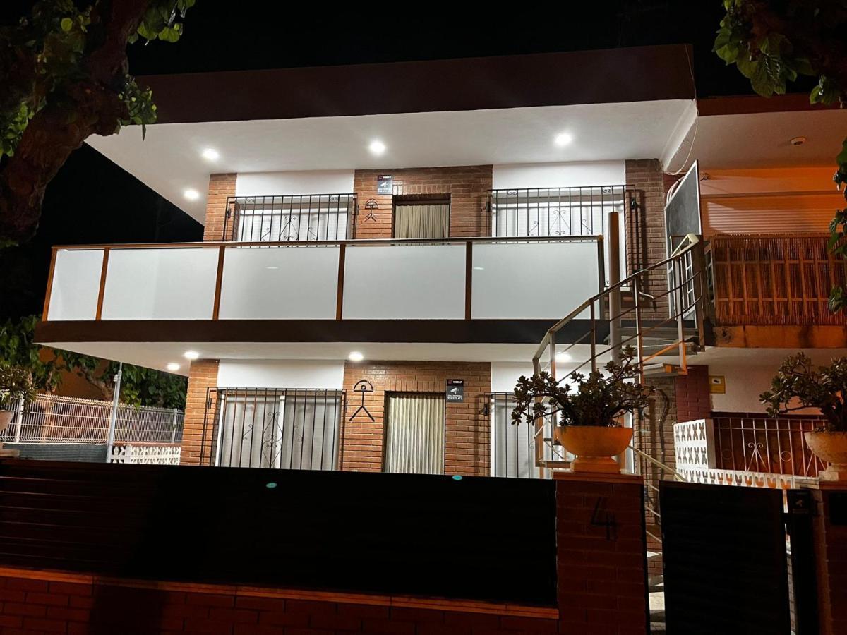 סאלו Apartamentos Calamari 1 & 2 מראה חיצוני תמונה
